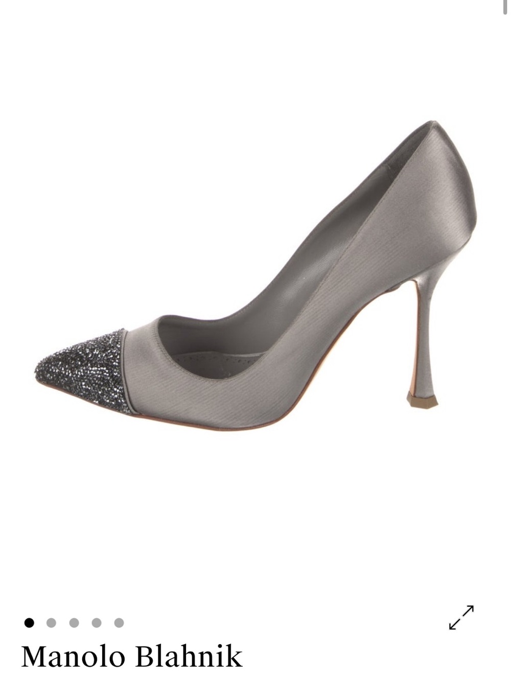 Manolo Blahnik Gray Satin Pointed Toe Pump with Glitter Cap size 37 US6.5-7
